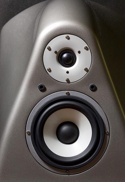 6moons audio reviews: Hansen Audio Prince v2